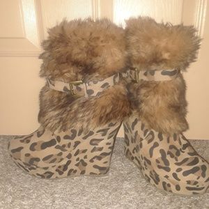 Rouge Helium wedge boots